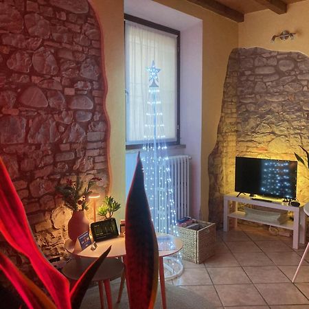 コッレッキオResidenza Borgo 9アパートメント エクステリア 写真