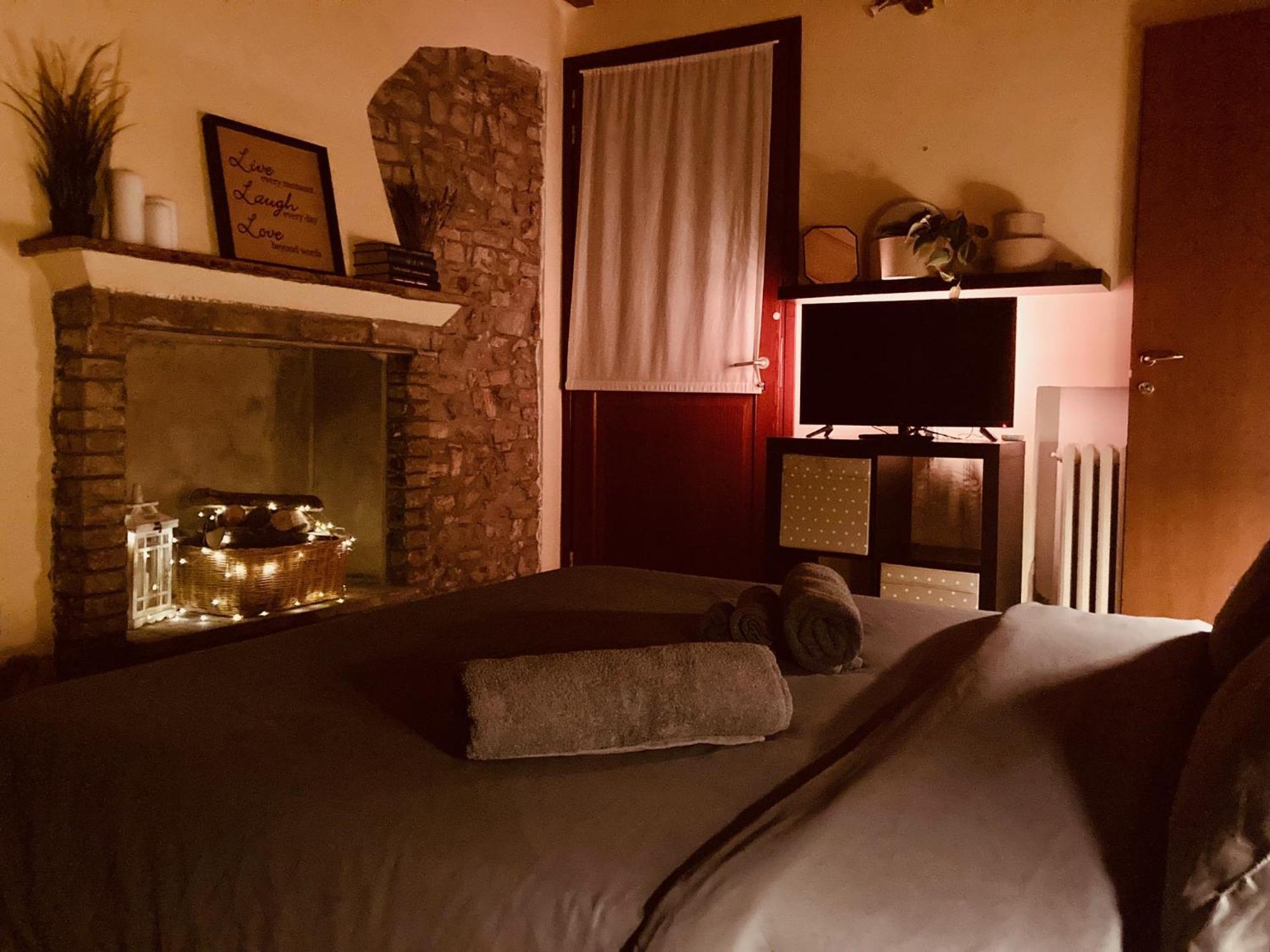 コッレッキオResidenza Borgo 9アパートメント エクステリア 写真